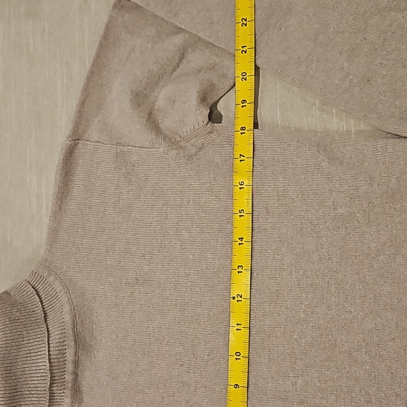Pure Cashmere tan size S turtleneck sweater - Picture 8 of 9